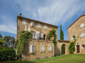 Lovely castle in Provence-Alpes-Côte dAzur with terrace